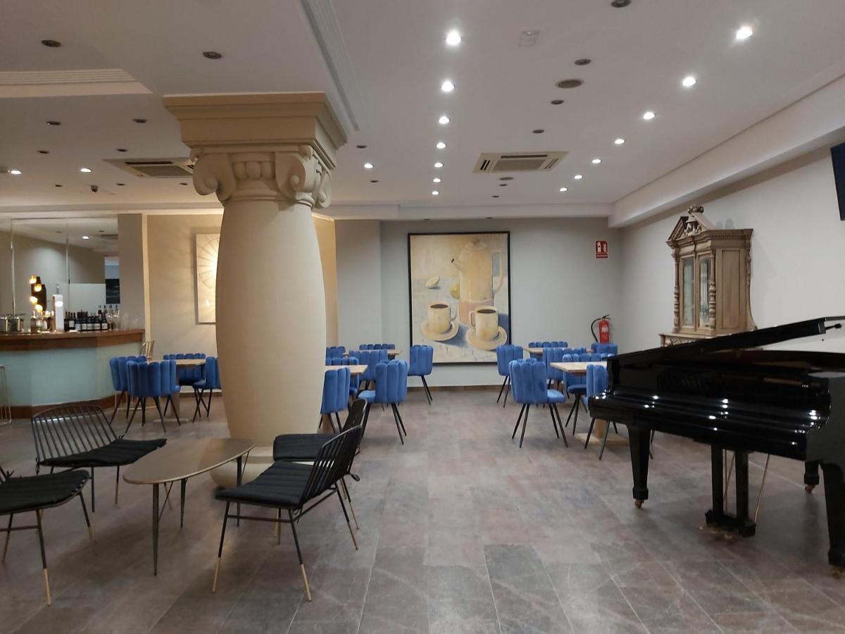 Micampus Burgos Centro Student Residence Kültér fotó
